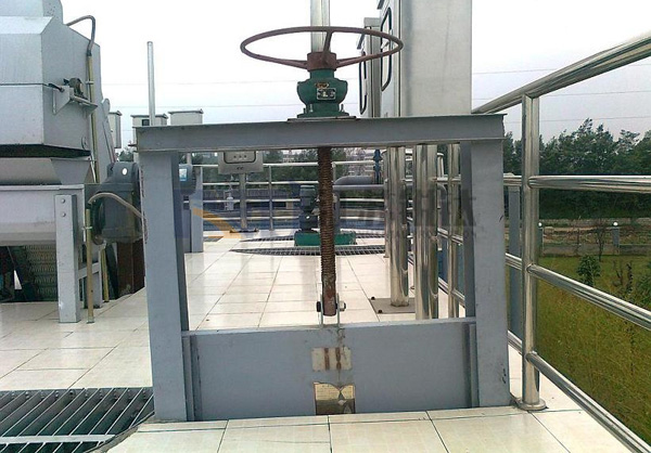 1-1PZG14G0500.jpg