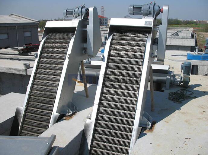 RT‐GF型回轉(zhuǎn)式格柵除污機(jī)