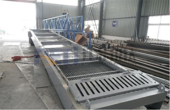 RT‐BF型回轉(zhuǎn)耙式格柵除污機(jī)